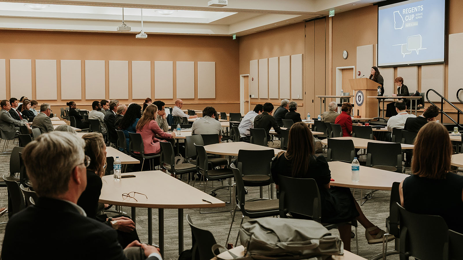 web_Regents_Cup_2024_final_debate_room
